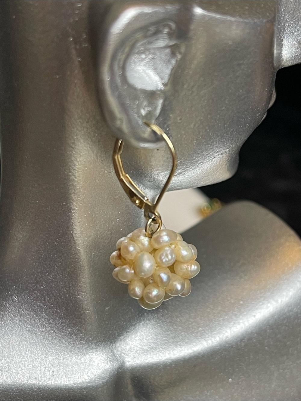 Vintage 14KT gold pearl earrings